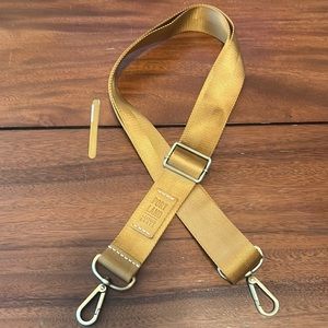Portland Leather Co. purse strap. Color Herringbone.